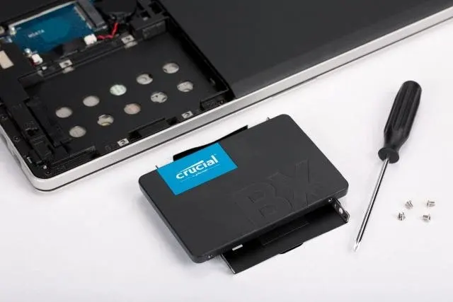 هارد SSD اینترنال کروشیال Crucial مدل BX500 ظرفیت 240 گیگابایت (2)